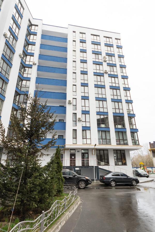 Апартаменты На Центральной Улице Kiev Exteriör bild